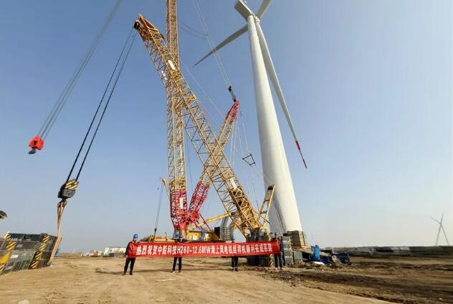 中船科技首台H260-12.6MW海(hǎi)上機組完(wán)成吊裝 中(zhōng)船科技首(shǒu)台H260-12.6MW海上機組完成吊裝
