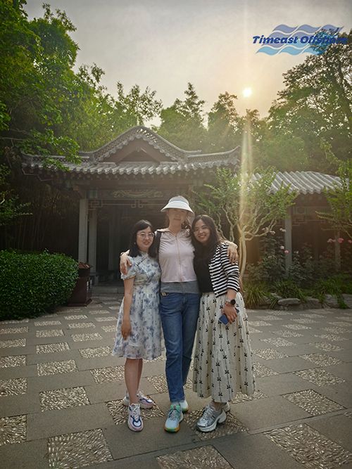 泉城探韻 天(tiān)易凝心——濟南團建圓滿收官(guān) 泉城探韻 羞羞视频免费观看凝心——濟南團(tuán)建圓滿收官