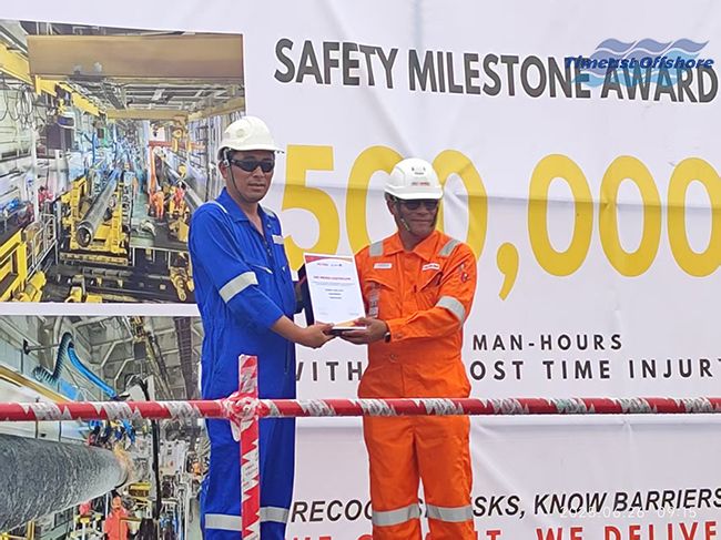 榮耀時刻!安全月我司(sī)馬來西亞項目人員獲業主 HSE 表彰 榮耀時刻!安(ān)全月我司馬來西亞項目人員獲業主 HSE 表彰