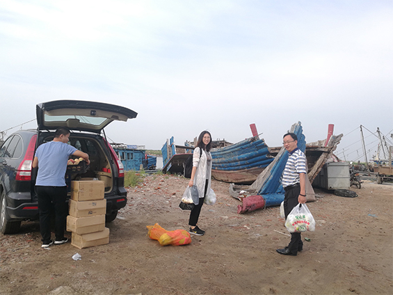 我司總經理視察及慰問月東油田海底電纜裸（luǒ）露治理項（xiàng）目施工現場