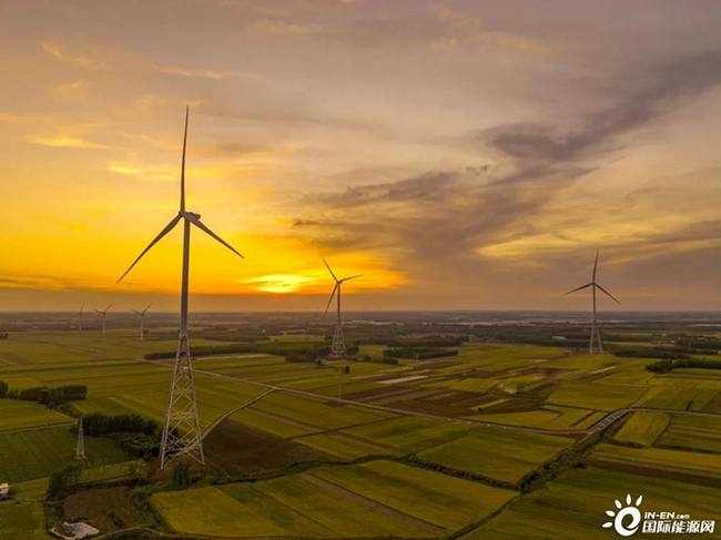 170米！全球最高、全國首個預應（yīng）力桁架結構分散（sàn）式風（fēng）電場全部（bù）並網