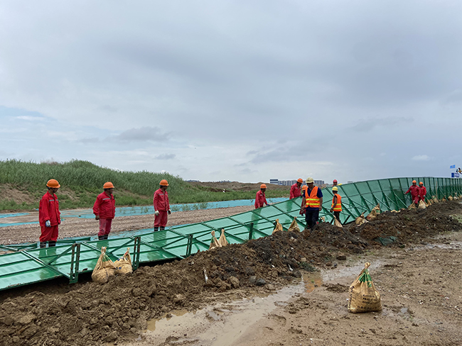 青島膠州灣海底管道浮拖安裝工程順利完工