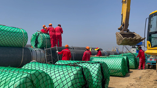 青島膠州灣海底管道（dào）浮拖安裝工程順利完工