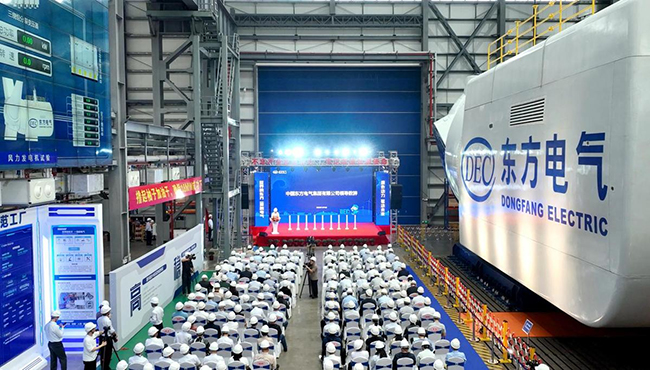 全（quán）球最大18兆（zhào）瓦直驅海上風電機組下線