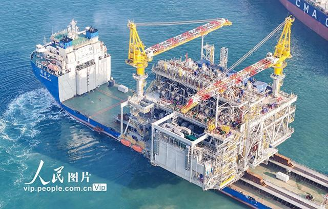 2萬噸(dūn)!青島造馬讚(zàn)油氣田項目關鍵模塊起運 2萬噸!青島造馬讚油氣田項目關鍵模塊起運