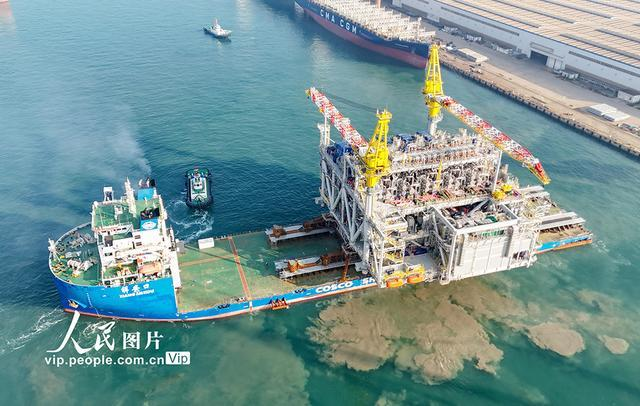 2萬噸!青島造馬讚(zàn)油氣田項目關鍵(jiàn)模塊起運 2萬噸!青島(dǎo)造馬讚(zàn)油氣(qì)田項目關鍵模塊起運