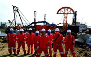 海底光（guāng）纜是如（rú）何鋪設的？