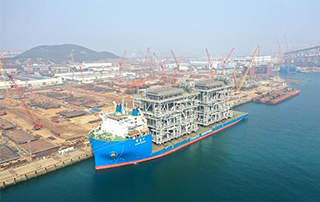 全球（qiú）首例一體化（huà）建造LNG模塊化工（gōng）廠全部完工交付