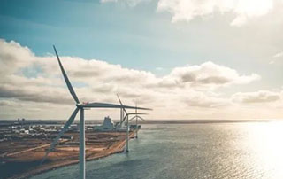 英國海上（shàng）風電：渦輪機發展朝2030年淨零（líng）排放目標邁進