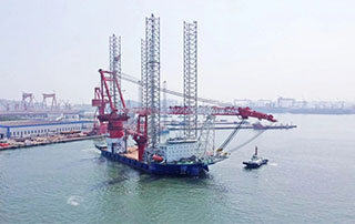 國（guó）內綜合性能最強的“第四代+”海上風電施工平（píng）台“港航（háng）平（píng）5”開啟海試